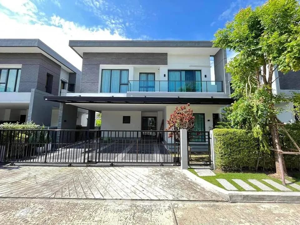 Cached photo of the unit from Dot Property