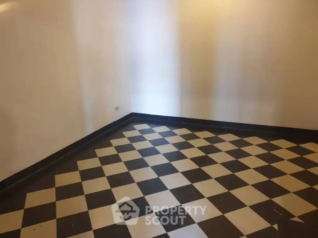 Cached photo of the unit from Dot Property